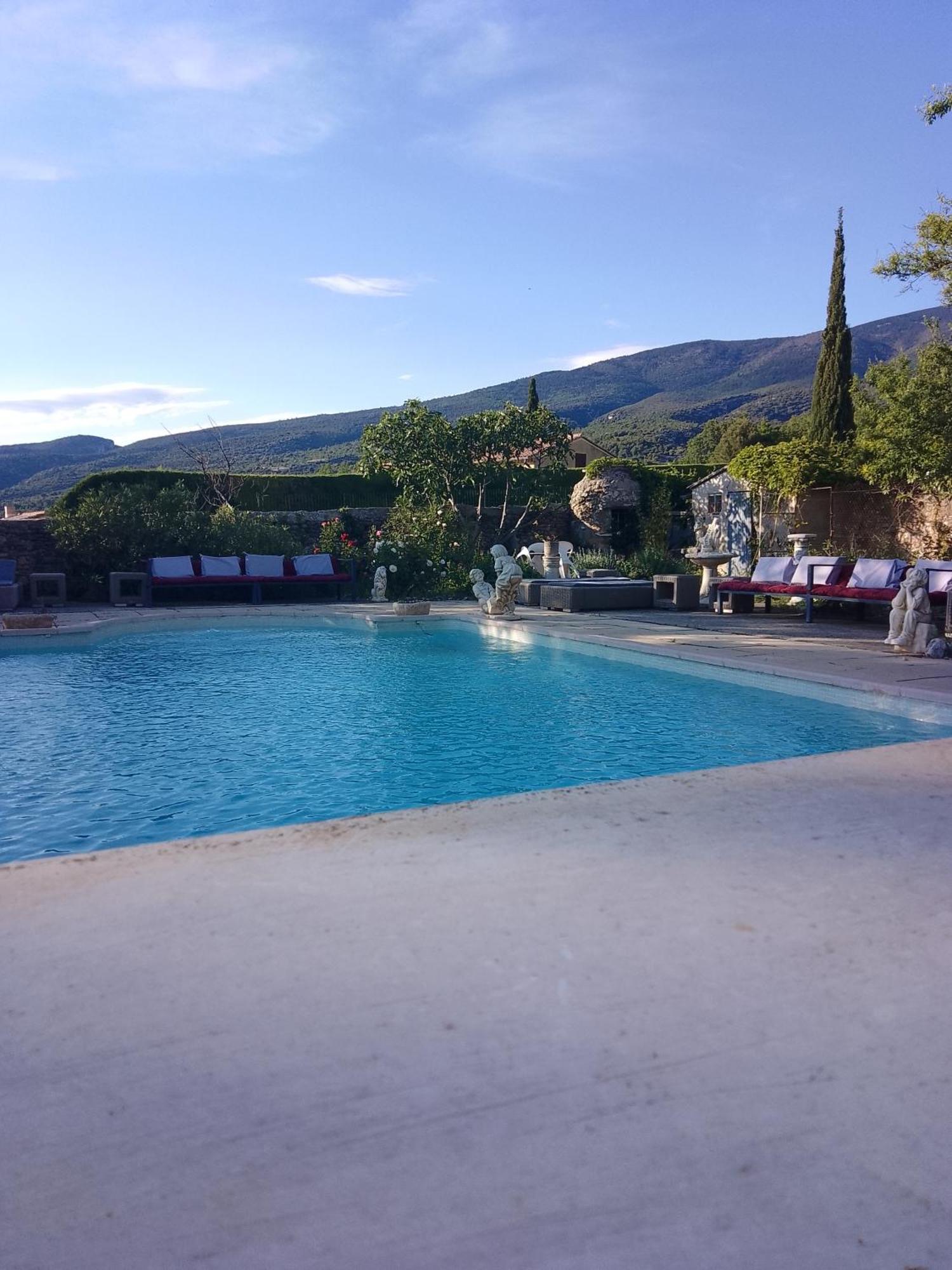 Les Gites Du Mont Ventoux Bedoin Bagian luar foto