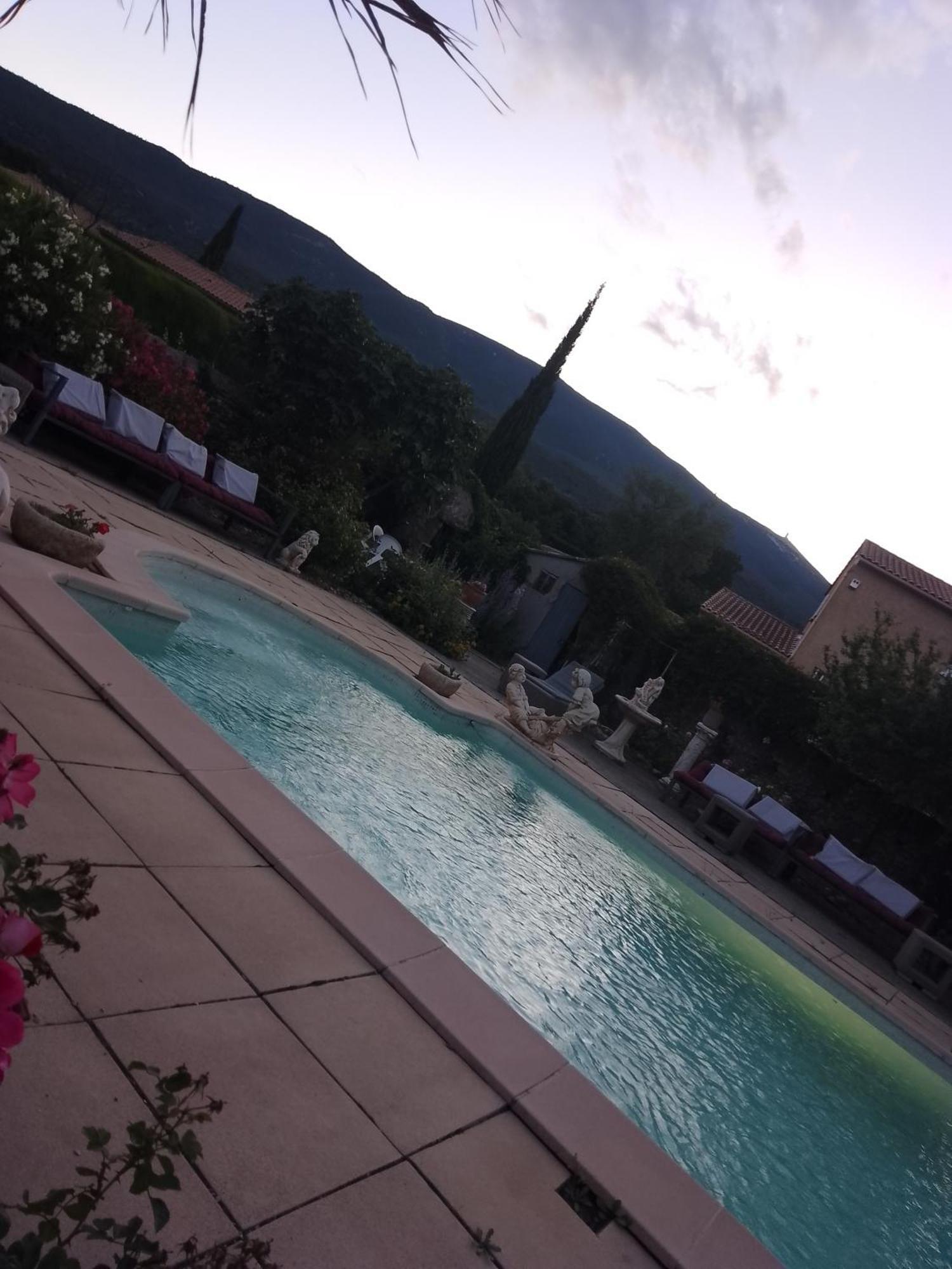 Les Gites Du Mont Ventoux Bedoin Bagian luar foto